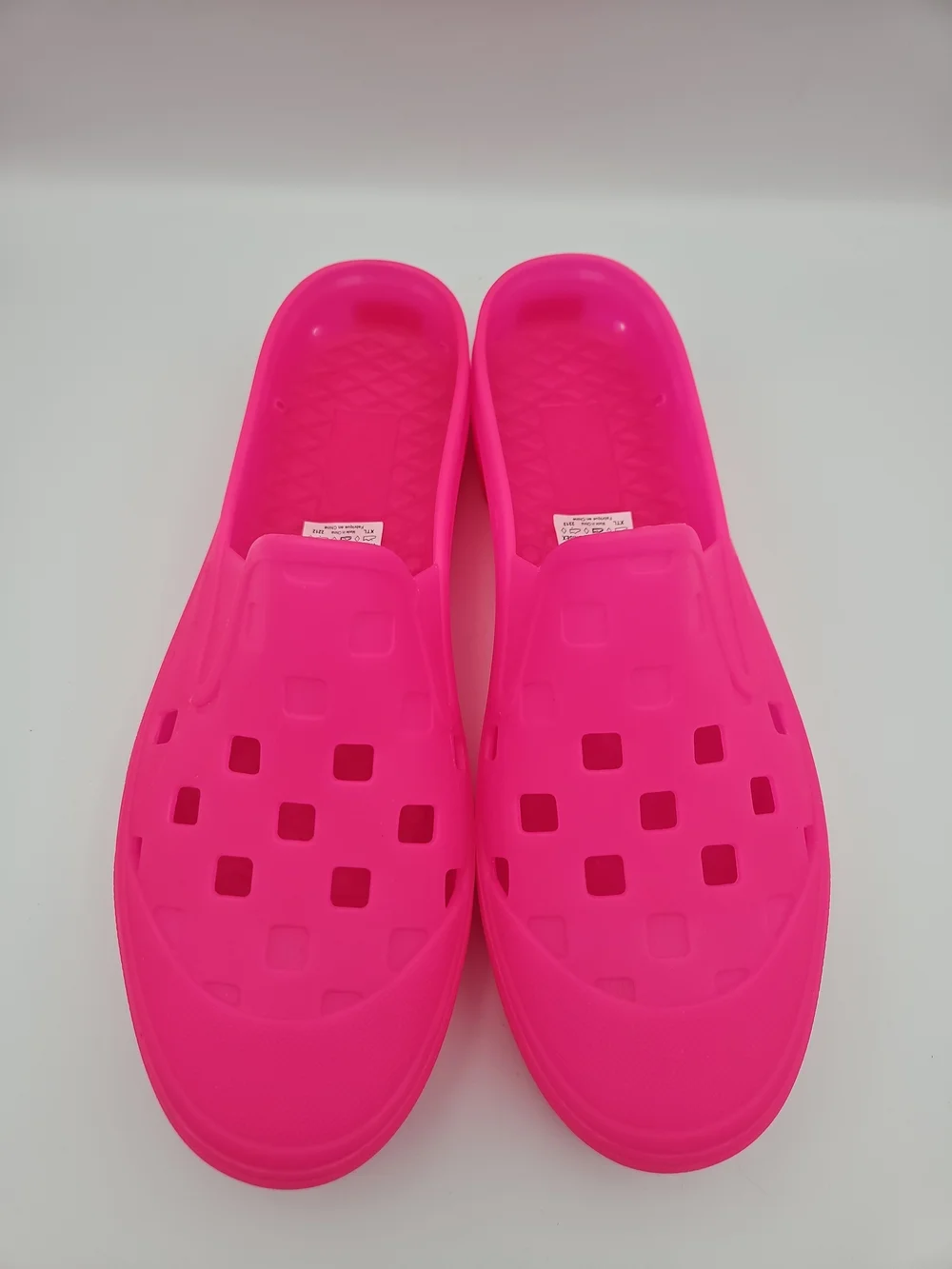 Vans Men’s Slip-On Clog in Bright Pink